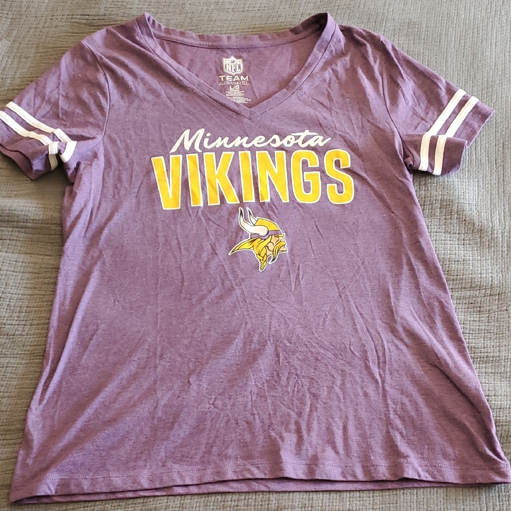 NFL Purple Team Apparel Vikings V-Neck Women Large